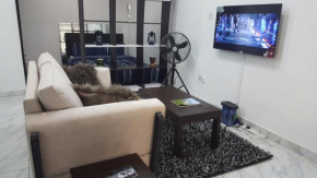 Studio One Bed Apartment - Off Chevron Drive